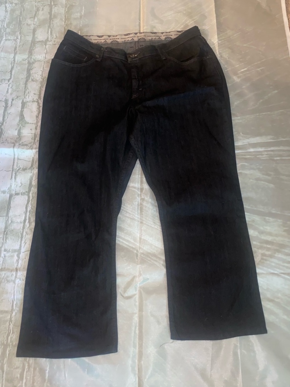 Riders Classic Women's Black Jeans - Comfortable Straight Fit